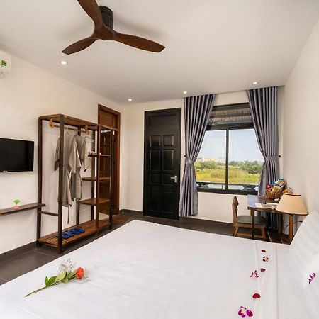 The Boathouse Riverside Homestay Хоян Екстер'єр фото