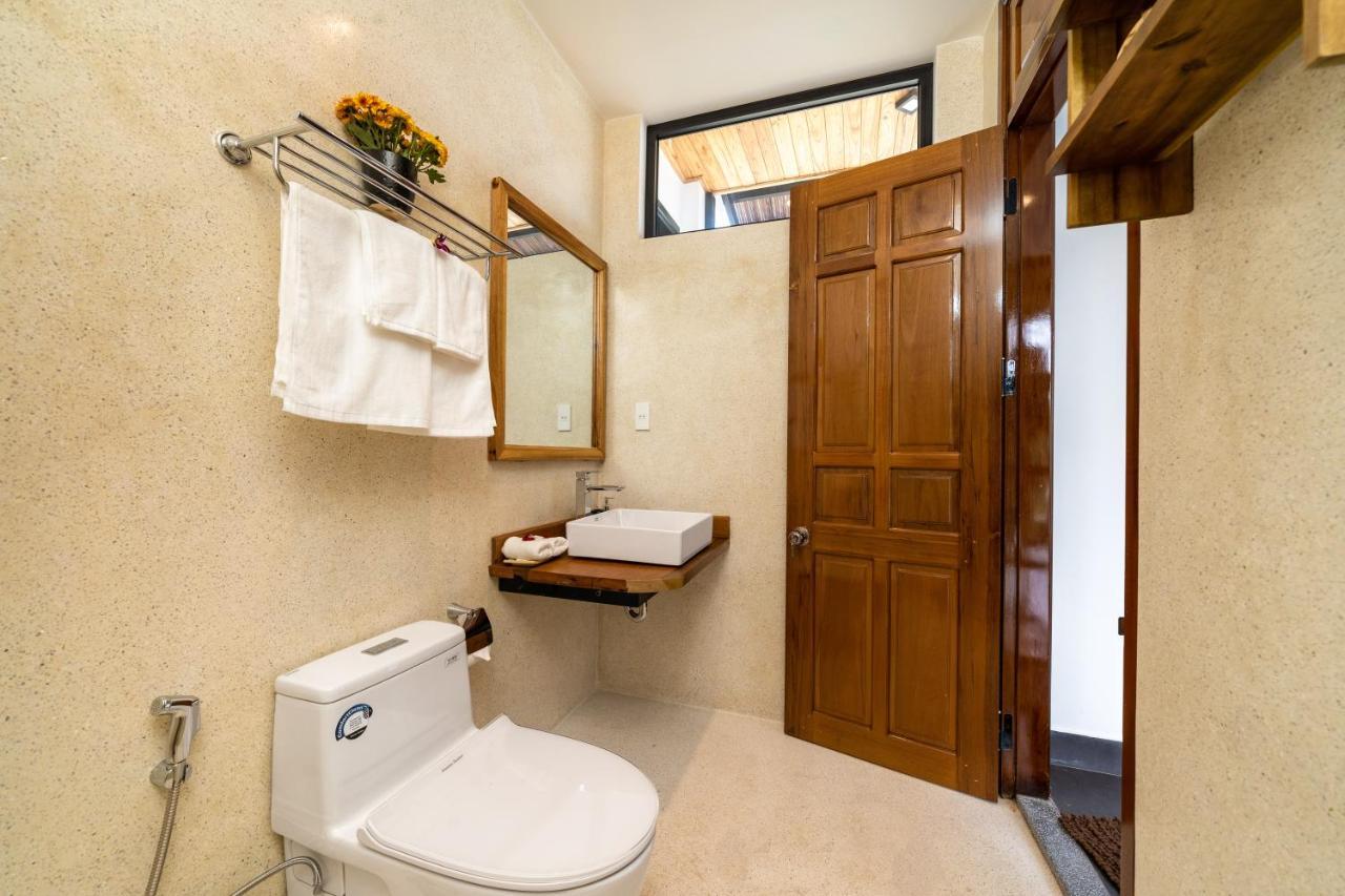 The Boathouse Riverside Homestay Хоян Екстер'єр фото