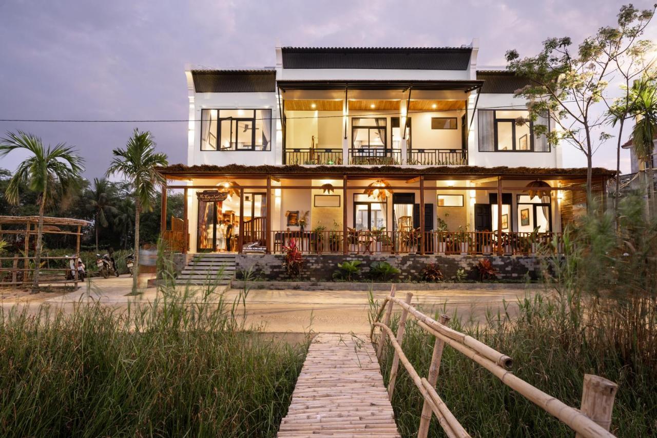 The Boathouse Riverside Homestay Хоян Екстер'єр фото