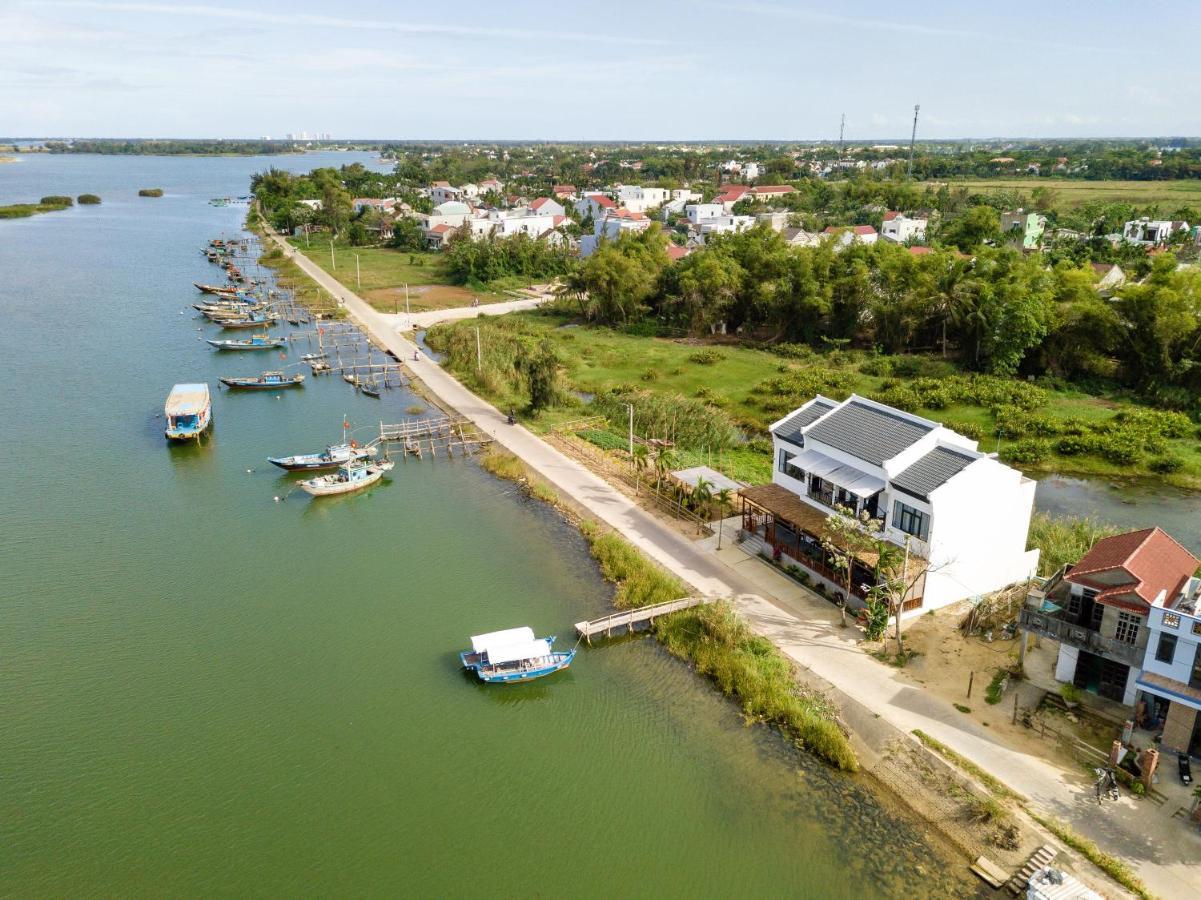 The Boathouse Riverside Homestay Хоян Екстер'єр фото