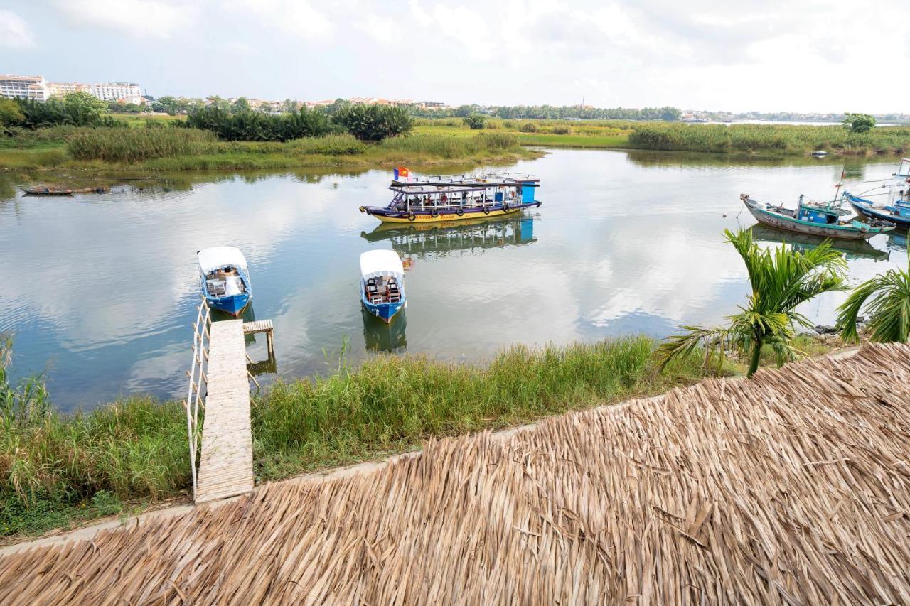 The Boathouse Riverside Homestay Хоян Екстер'єр фото